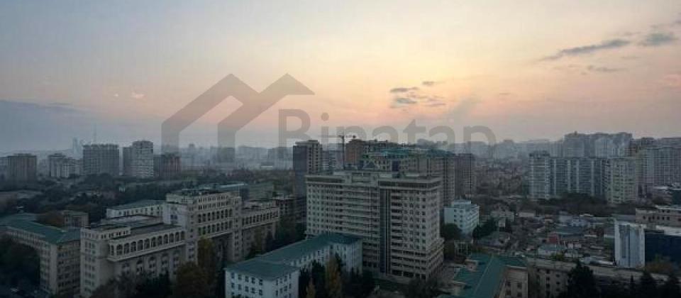 Tibb Universiteti və 1№li Asan xidmətə yaxın 4 otaqlı mənzil satılır/172 kv.m. - 12