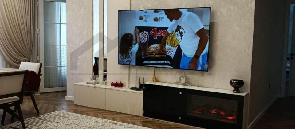 Şərifzadə küçəsi, İnşaatçılar m/s və Yasamal parkına yaxın 3 otaqlı mənzil satılır/120 kv.m. - 6