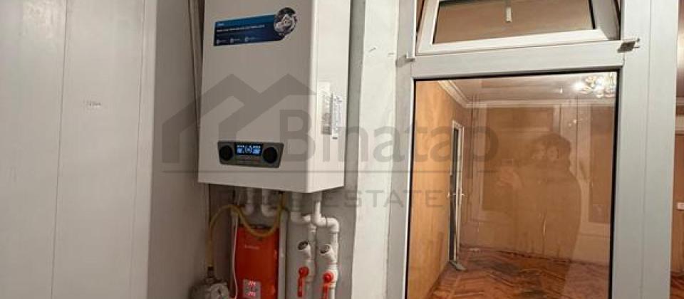 Musabəyov parkı, 158№li məktəb və Elmlər Akademiyası m/s yaxın 1 otaqlı mənzil satılır/35 kv.m. - 8