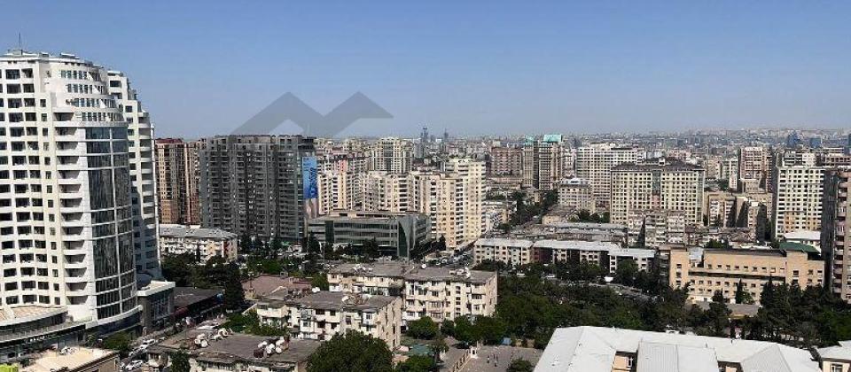 Musabəyov parkı, BDU və Elmlər Akademiyası m/s yaxın 4 otaqlı mənzil satılır/177 kv.m. - 3