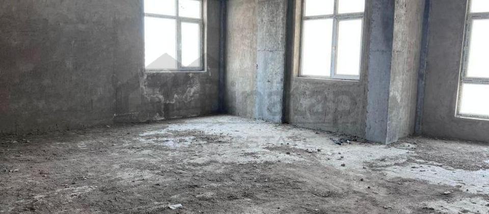 Musabəyov parkı, BDU və Elmlər Akademiyası m/s yaxın 4 otaqlı mənzil satılır/177 kv.m. - 4