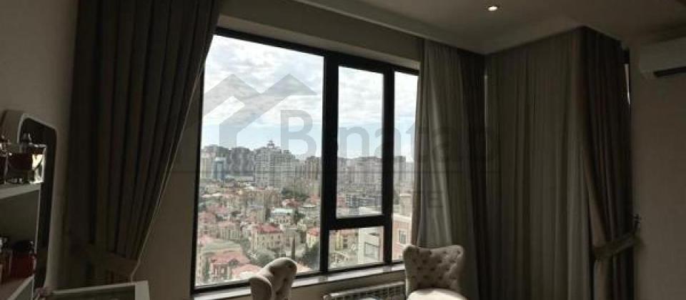 Tibb Universitetinin yanında 4 otaqlı mənzil satılır/175 kv.m. - 6