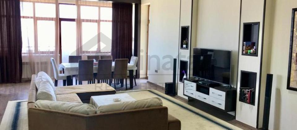 Huseyn Cavid parki ve Elmler Akademiyasi m/s yaxin 4 otaqli menzil satilir/242 kv.m. - 3