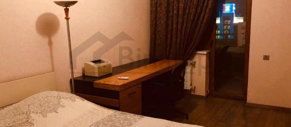 Huseyn Cavid parki ve Elmler Akademiyasi m/s yaxin 4 otaqli menzil satilir/242 kv.m. - 10