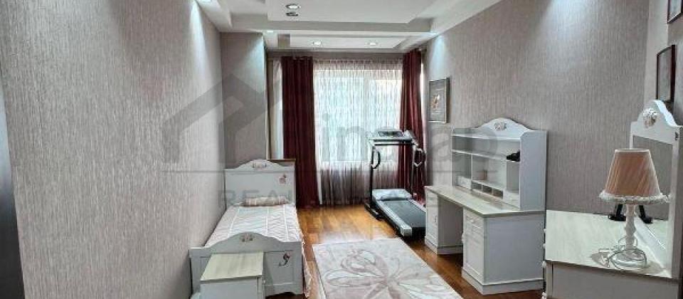 Neftchi bazanin yani, Tibb Universiteti ve Genclik m/s yaxin 4 otaqli menzil satilir/145 kv.m. - 9