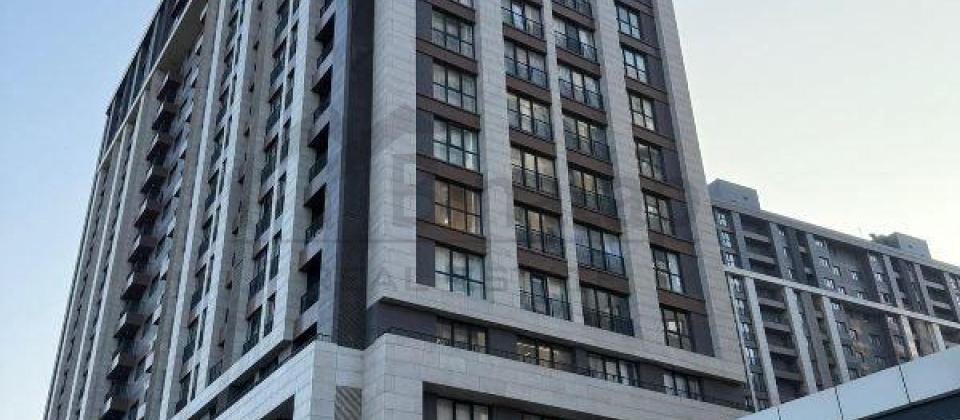 Xetai m/s, Baku City Residence Khatai'de 3 otaqli temirsiz menzil satilir/90.5 kv.m. - 2