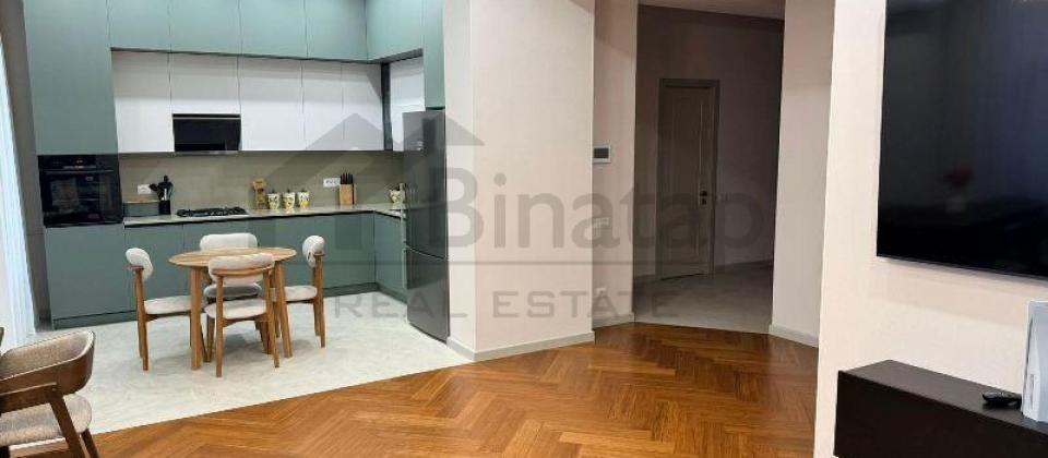 Koala ve Zorge parklarinin yaninda 3 otaqli menzil satilir/126.5 kv.m. - 2