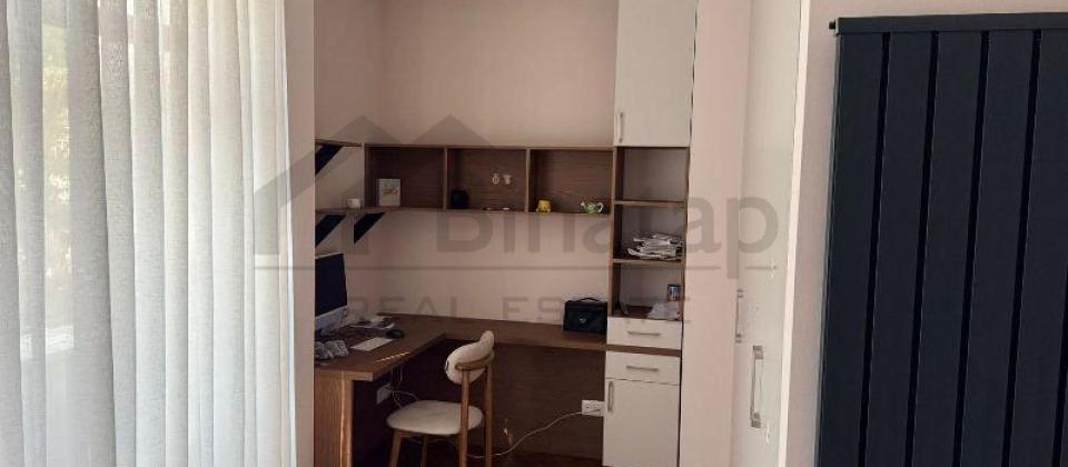 Koala ve Zorge parklarinin yaninda 3 otaqli menzil satilir/126.5 kv.m. - 9