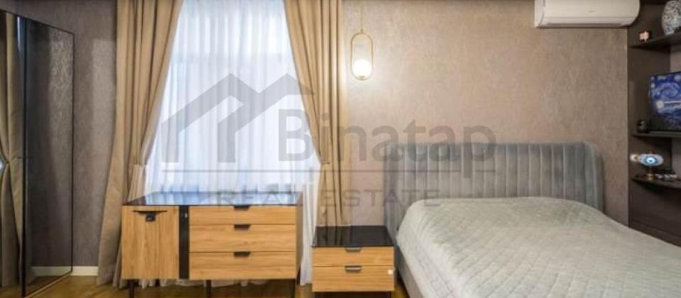 Azadliq prospekti, Nesimi bazarinin yaninda 3 otaqli menzil satilir/142 kv.m. - 9