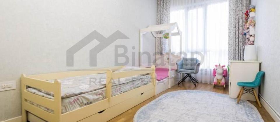 Azadliq prospekti, Nesimi bazarinin yaninda 3 otaqli menzil satilir/142 kv.m. - 10