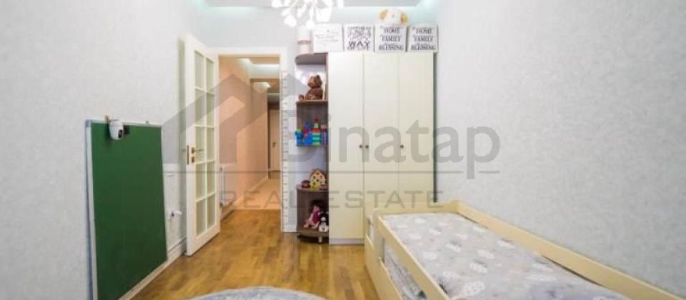 Azadliq prospekti, Nesimi bazarinin yaninda 3 otaqli menzil satilir/142 kv.m. - 11