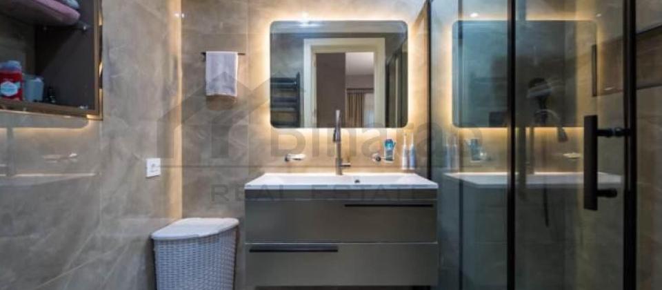 Azadliq prospekti, Nesimi bazarinin yaninda 3 otaqli menzil satilir/142 kv.m. - 14