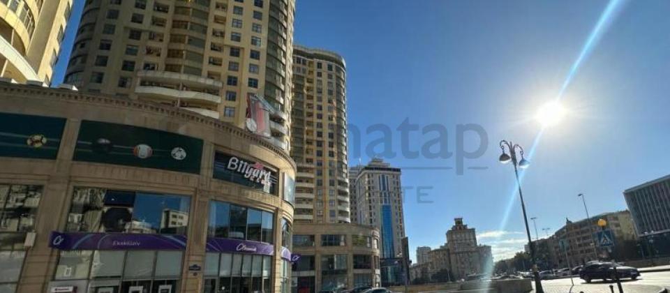 Statistika Komitesi ve Merkezi parkin yaninda 3 otaqli menzil satilir/127 kv.m. - 3