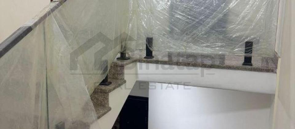 Statistika Komitesi ve Merkezi parkin yaninda 3 otaqli menzil satilir/127 kv.m. - 10