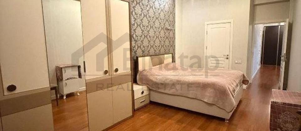 ABS Sefirliyinin yani, 28 May ve Genclik m/s yaxin 3 otaqli menzil satilir/135 kv.m. - 9