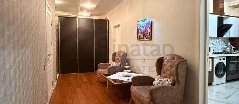 ABS Sefirliyinin yani, 28 May ve Genclik m/s yaxin 3 otaqli menzil satilir/135 kv.m. - 12