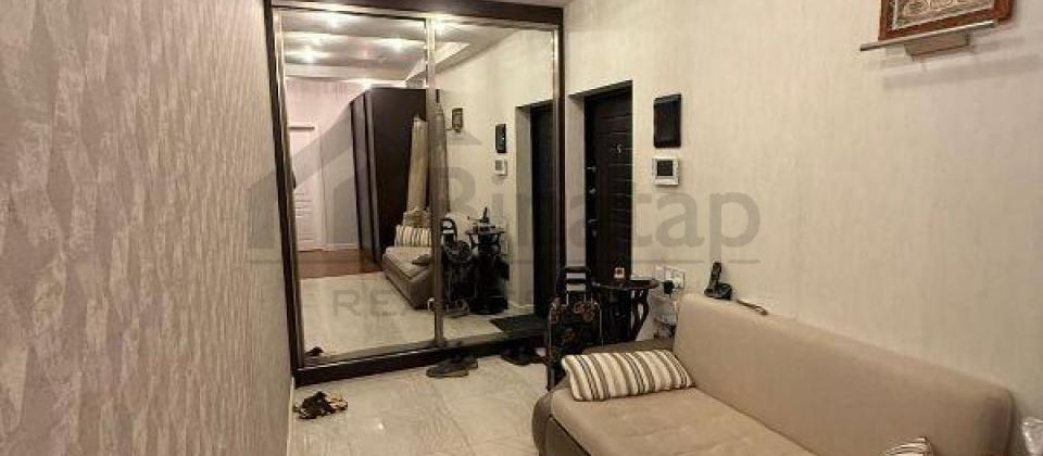 ABS Sefirliyinin yani, 28 May ve Genclik m/s yaxin 3 otaqli menzil satilir/135 kv.m. - 13