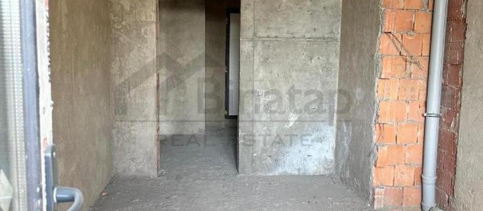 Semed Vurgun baginin yani, 28 May m/s yaxin 2 otaqli menzil satilir/84 kv.m. - 11