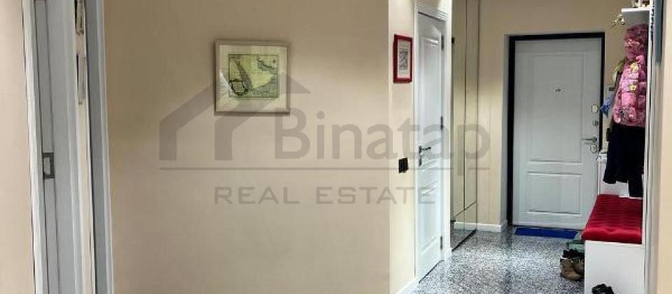 Caspian Plaza ve Nizami m/s yaxin 4 otaqli menzil satilir/130 kv.m. - 12