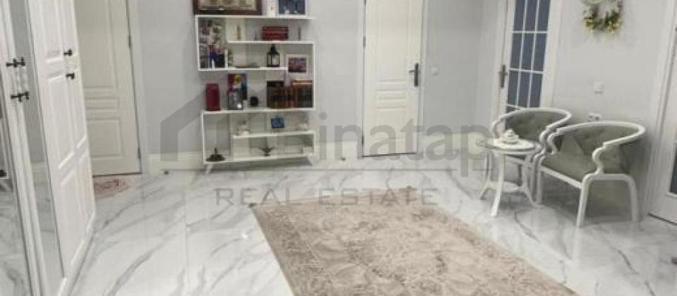 Huseyn Cavid prospekti, Elmler Akademiyasi m/s yaninda 3 otaqli menzil satilir/160 kv.m. - 12