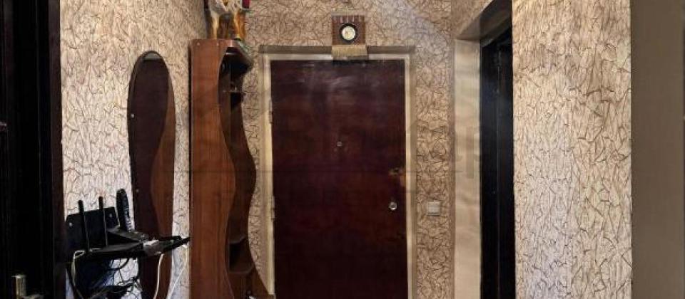 Ayna Sultanova heykeli ve Ataturk parkinin yaninda 3 otaqli menzil satilir/75 kv.m. - 10