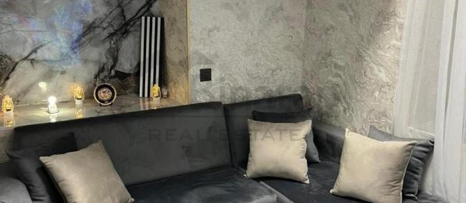 Qish parkinin yani, Torqoviya ve 28 May m/s yaxin 1 otaqli menzil satilir/25 kv.m. - 6