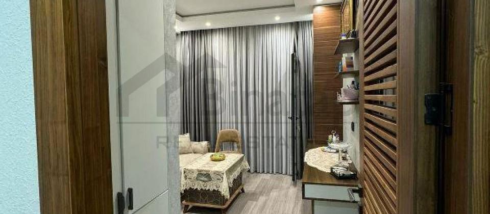 8 Noyabr m/s'na yaxın məsafədə 3 otaqlı mənzil satılır/98 kv.m. - 7