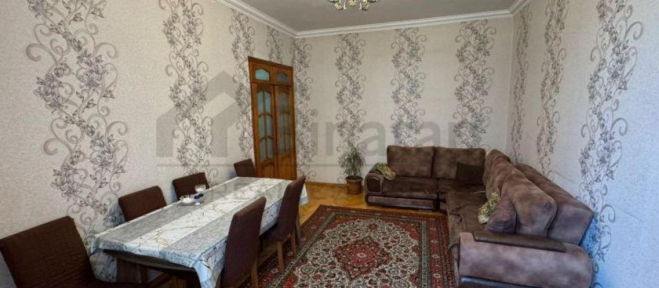 Sevil parki ve Rusiya Sefirliyinin yaninda 3 otaqli menzil satilir/75 kv.m. - 3