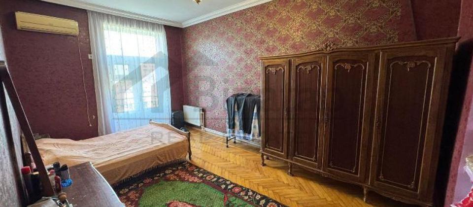 Sevil parki ve Rusiya Sefirliyinin yaninda 3 otaqli menzil satilir/75 kv.m. - 4