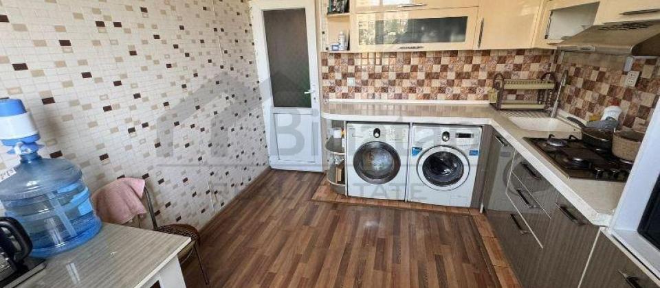 Sevil parki ve Rusiya Sefirliyinin yaninda 3 otaqli menzil satilir/75 kv.m. - 9