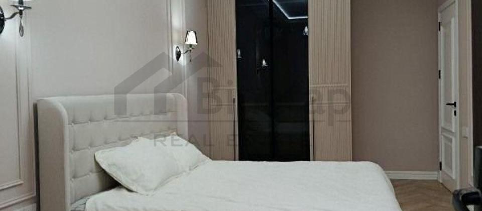 Semed Vurgun baginin yani, 28 May m/s yaxin 2 otaqli menzil satilir/108 kv.m. - 6
