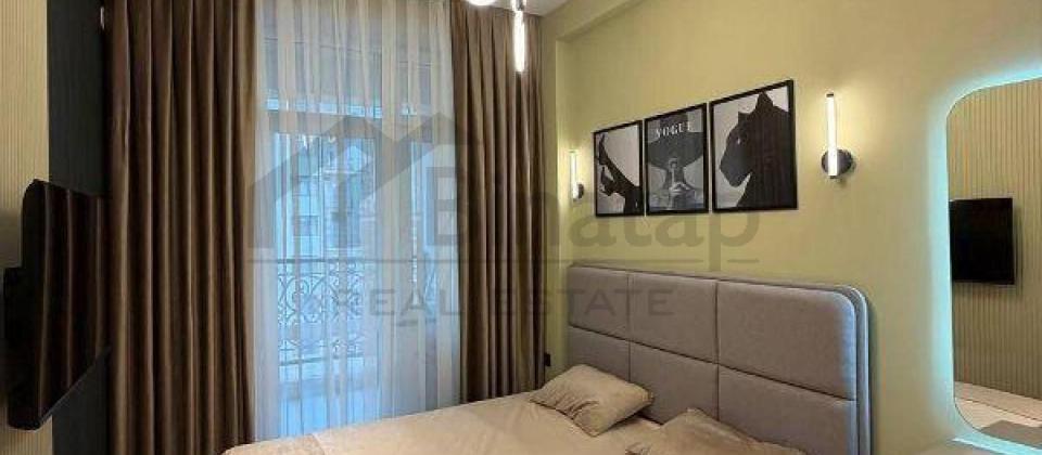 Sherq bazari, 28 May m/s ve Tehsil Nazirliyine yaxin 2 otaqli menzil satilir/51 kv.m. - 3