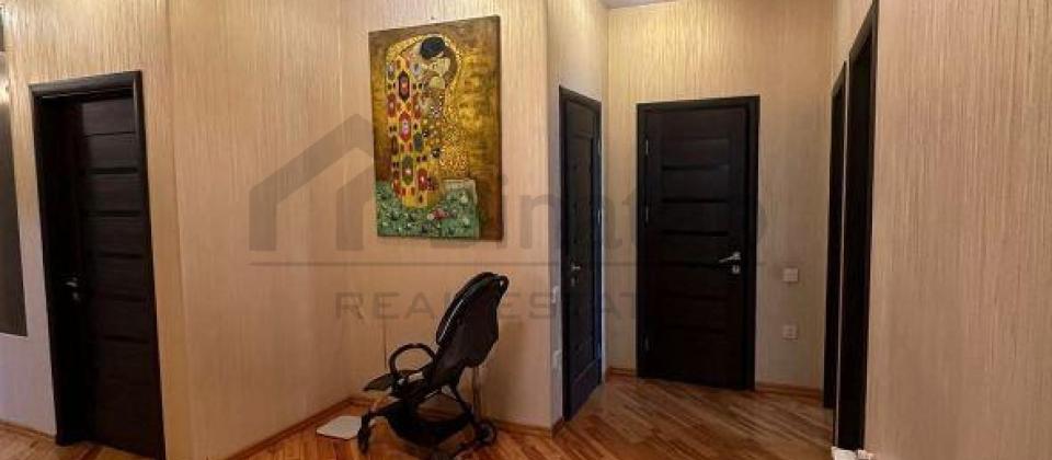 Yeni Yasamal, Gunesh petrol ve İnshaatchilar m/s yaxin 4 otaqli menzil satilir/150 kv.m. - 10