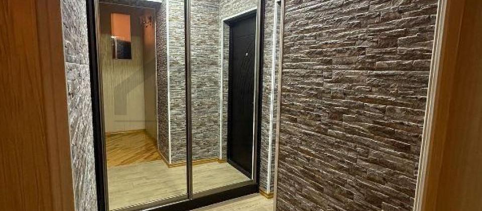 Yeni Yasamal, Gunesh petrol ve İnshaatchilar m/s yaxin 4 otaqli menzil satilir/150 kv.m. - 11