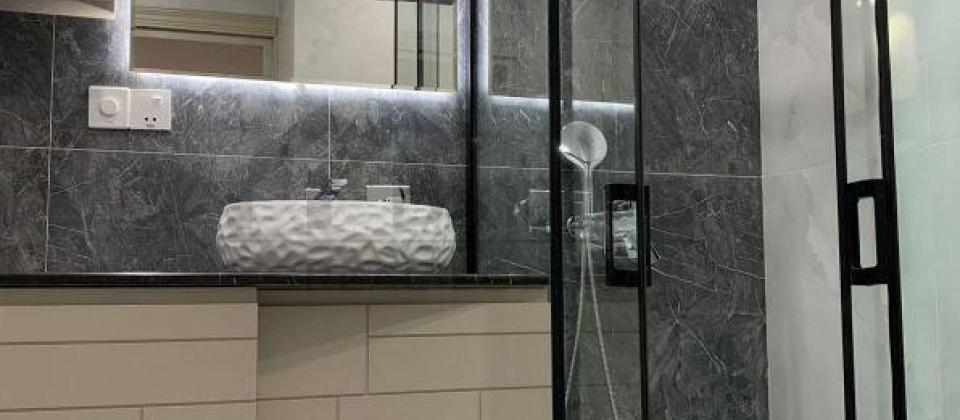 Sevil Qaziyeva parki, Rusiya ve Turkiye Sefirliyinin yaninda 2 otaqli menzil satilir/55 kv.m. - 9