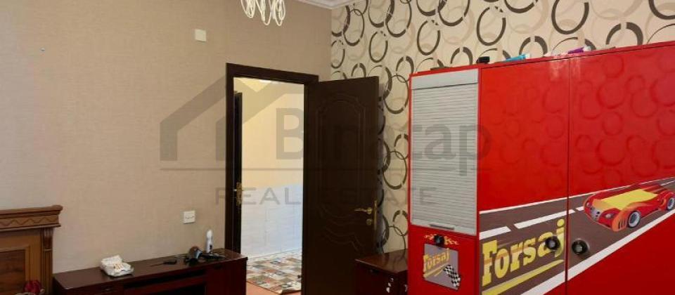 Zerdabi prospekti, Qelebe dairesi, İnshaatchilar m/s yaxin 3 otaqli menzil satilir/140 kv.m. - 9