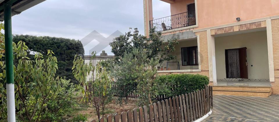 Satılır 4 otaqlı bağ evi 220 m², Buzovna q. - 2