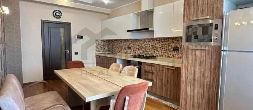 Xetai m/s, Bulvar ve Port Bakuya yaxin 3 otaqli menzil satilir/126 kv.m. - 10