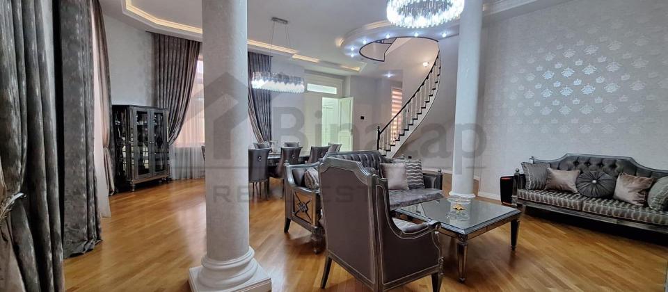 Satılır 5 otaqlı həyət evi  420 m², Avtovağzal m. - 4