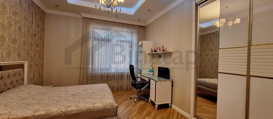 Satılır 5 otaqlı həyət evi  420 m², Avtovağzal m. - 6