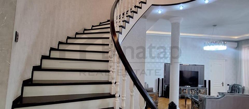 Satılır 5 otaqlı həyət evi  420 m², Avtovağzal m. - 9