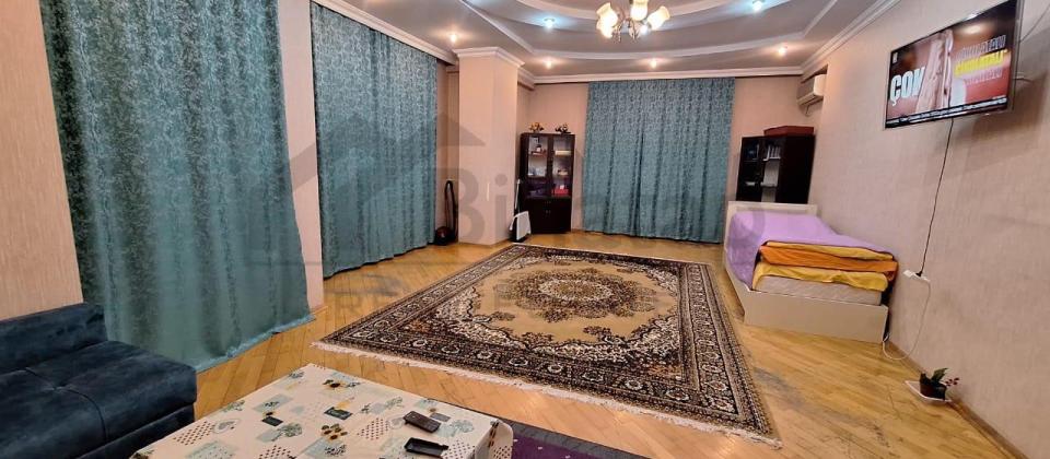 Satılır 2 otaqlı yeni tikili 117 m², İnşaatçılar m. - 2