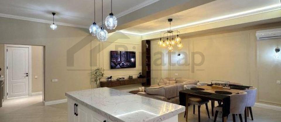 Tibb Universitetinin yaninda 4 otaqli pod mayak menzil satilir/175 kv.m. - 5