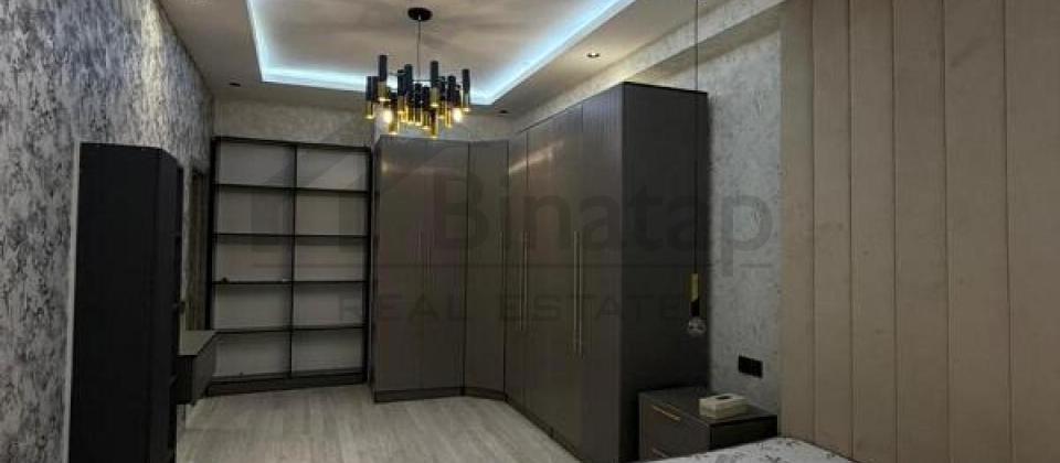 İnqlab, 8 Noyabr ve Tibb Universitetine yaxin 3 otaqli menzil satilir/100 kv.m. - 4