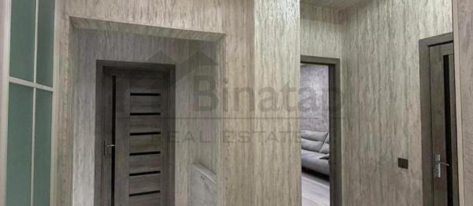 İnqlab, 8 Noyabr ve Tibb Universitetine yaxin 3 otaqli menzil satilir/100 kv.m. - 8