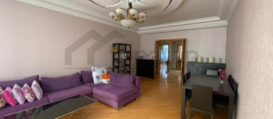 Metropark t/m ve Nerimanov m/s yaxin 4 otaqli menzil satilir/170 kv.m. - 2