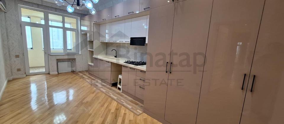 Satılır 4 otaqlı yeni tikili 170 m², Elmlər Akademiyası m. - 9