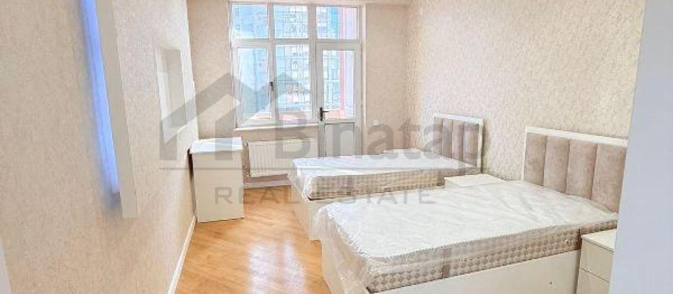 Elmler Akademiyasi m/s ve BDU yaxin 4 otaqlı menzil satilir/190 kv.m. - 6