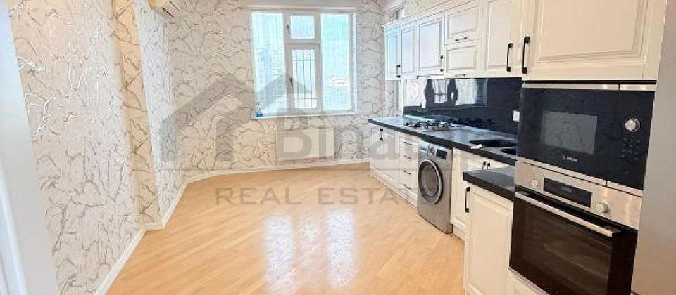 Elmler Akademiyasi m/s ve BDU yaxin 4 otaqlı menzil satilir/190 kv.m. - 9