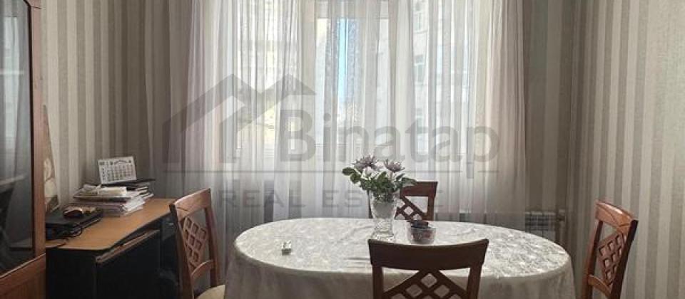 Medeniyyet ve İncesenet Universitetinin yaninda 2 otaqli menzil satilir/47 kv.m. - 2